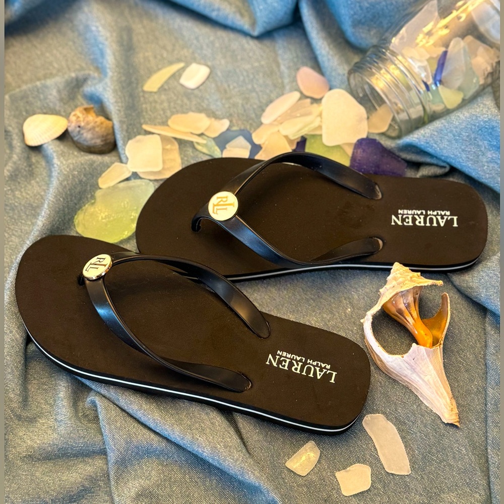 Lauren Ralph Lauren black flip flops